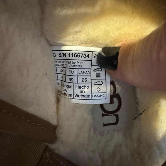 UGG LANAH CLOG PLATFORM
BNIB WOMANS SIZE 8 - Picture 9 of 9